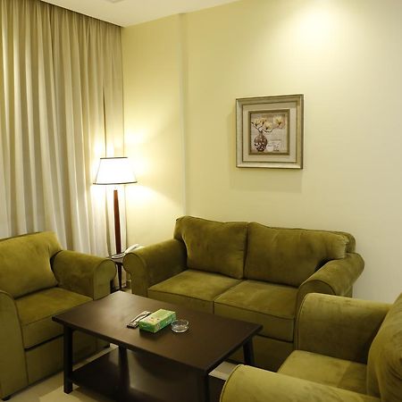 ריאד Flora Hotel Suite 2 فلورا2 للشقق المخدومة מראה חיצוני תמונה