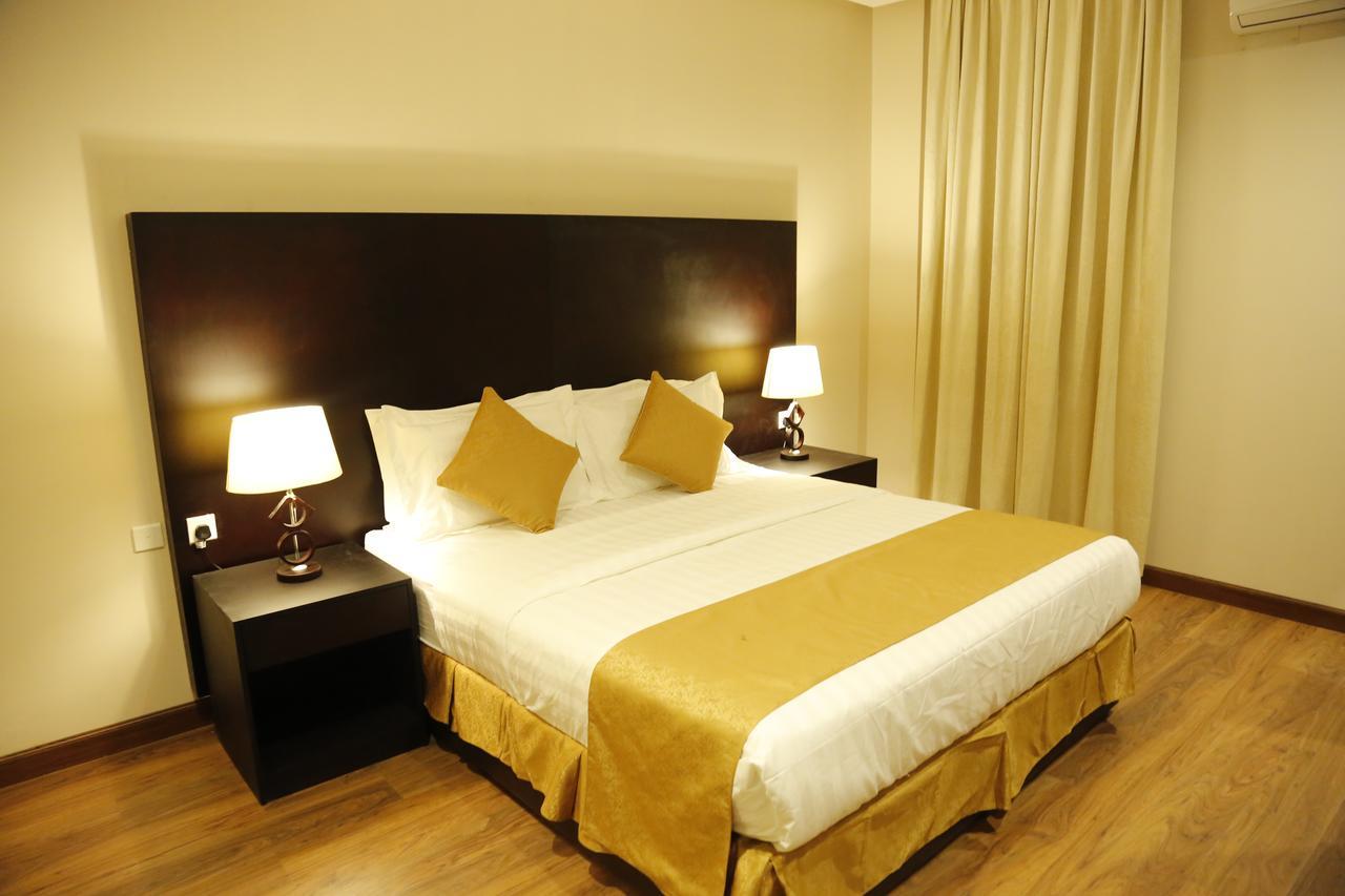 ריאד Flora Hotel Suite 2 فلورا2 للشقق المخدومة מראה חיצוני תמונה