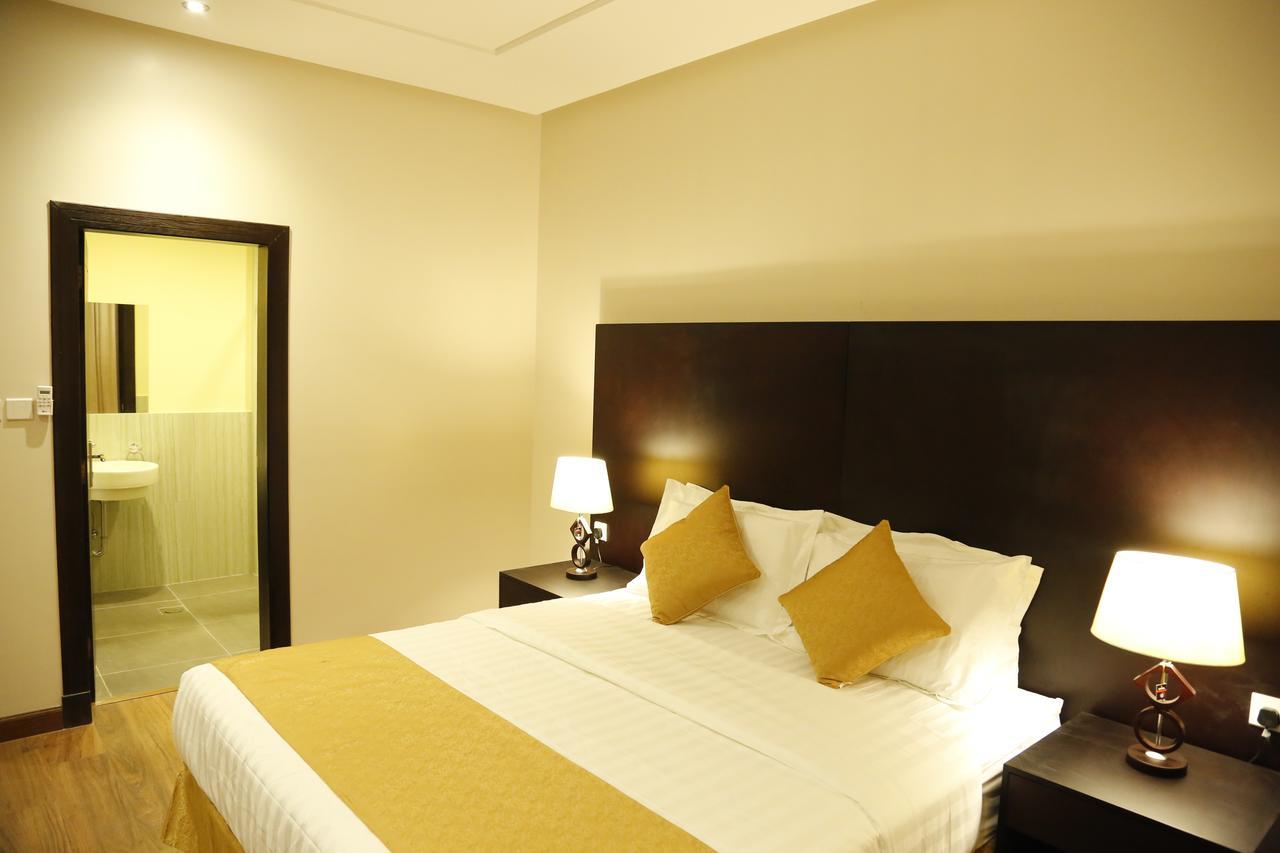 ריאד Flora Hotel Suite 2 فلورا2 للشقق المخدومة מראה חיצוני תמונה