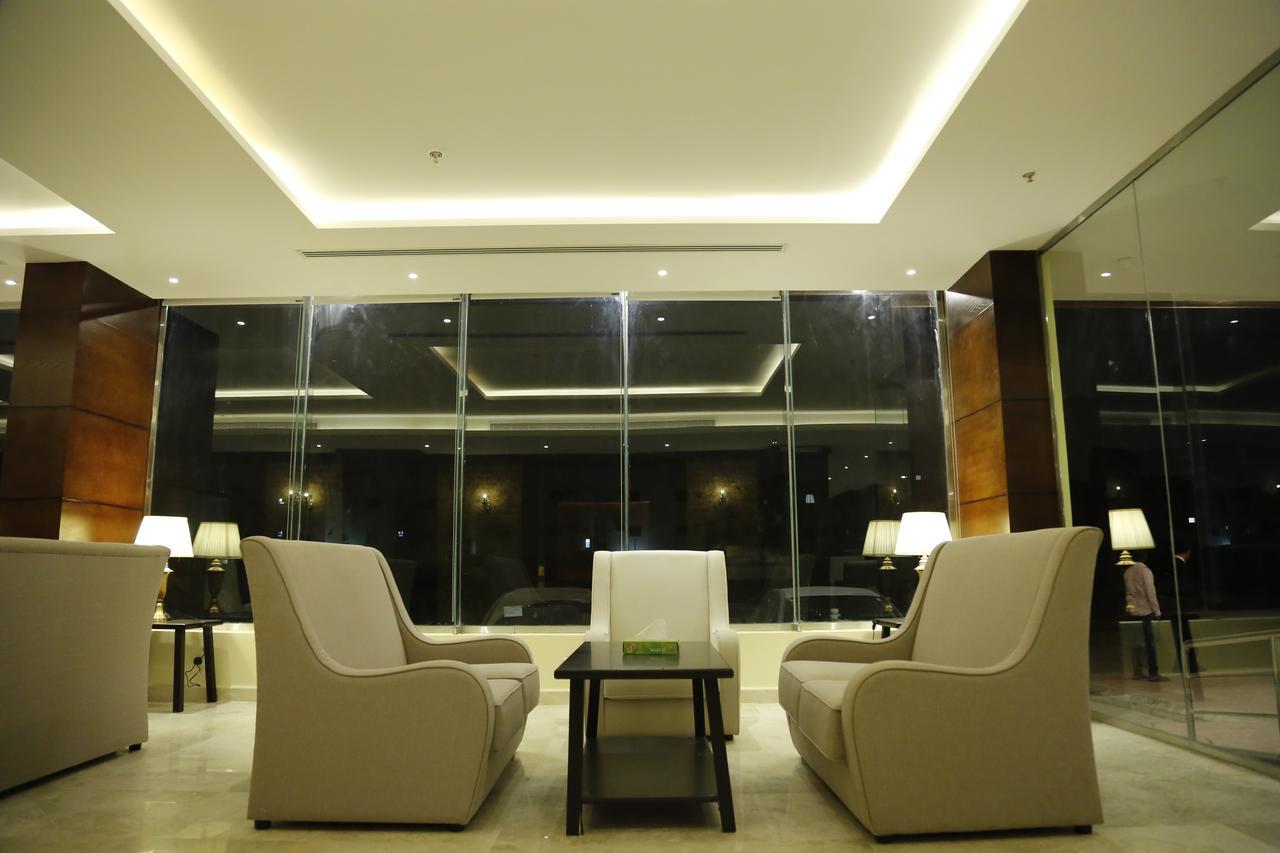 ריאד Flora Hotel Suite 2 فلورا2 للشقق المخدومة מראה חיצוני תמונה