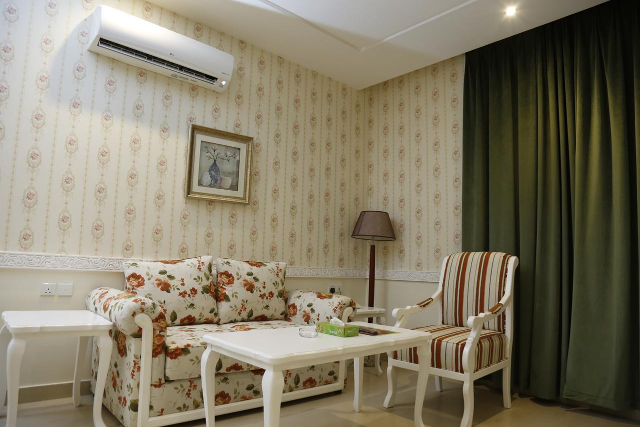 ריאד Flora Hotel Suite 2 فلورا2 للشقق المخدومة מראה חיצוני תמונה