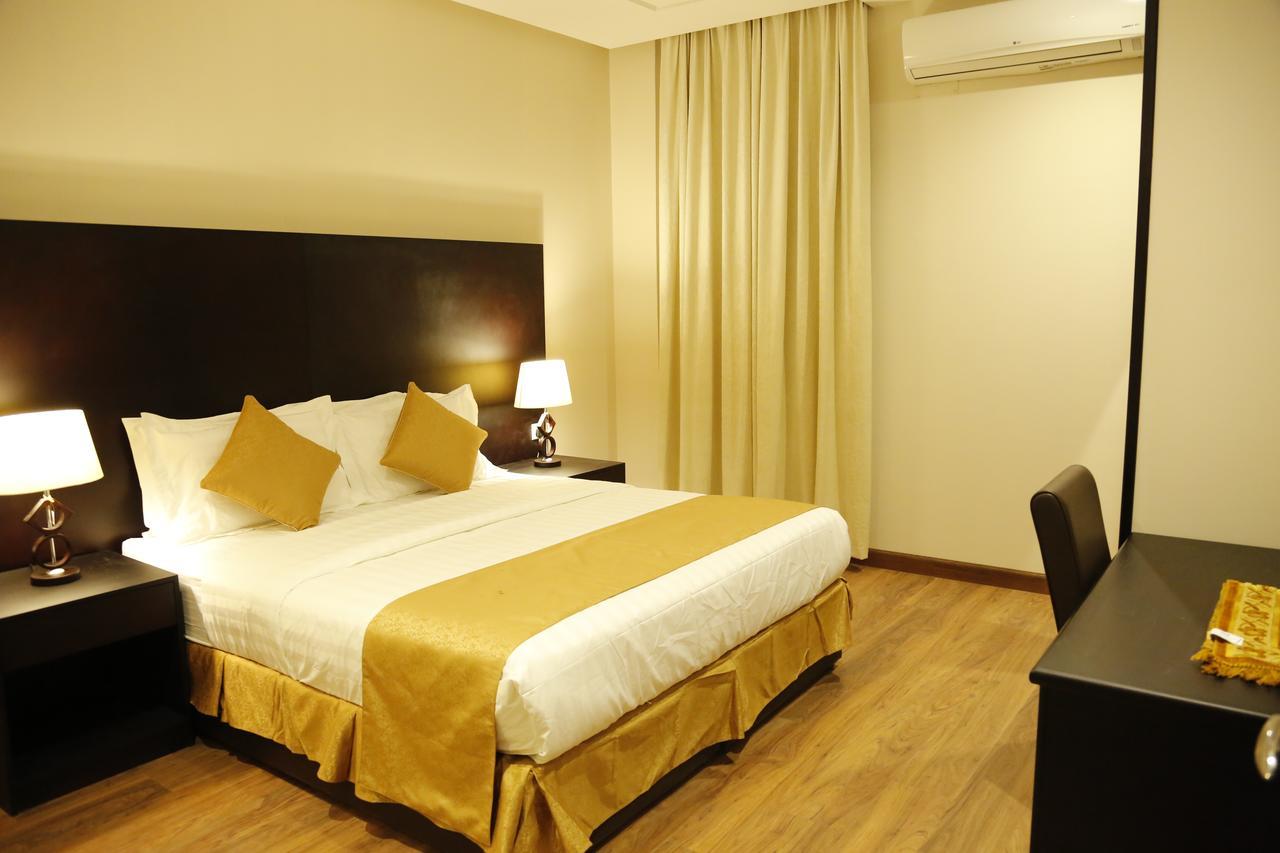 ריאד Flora Hotel Suite 2 فلورا2 للشقق المخدومة מראה חיצוני תמונה