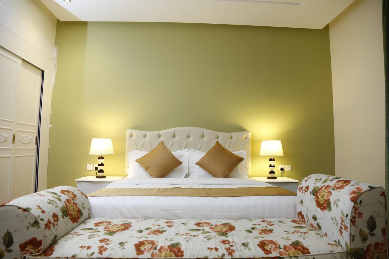 ריאד Flora Hotel Suite 2 فلورا2 للشقق المخدومة מראה חיצוני תמונה
