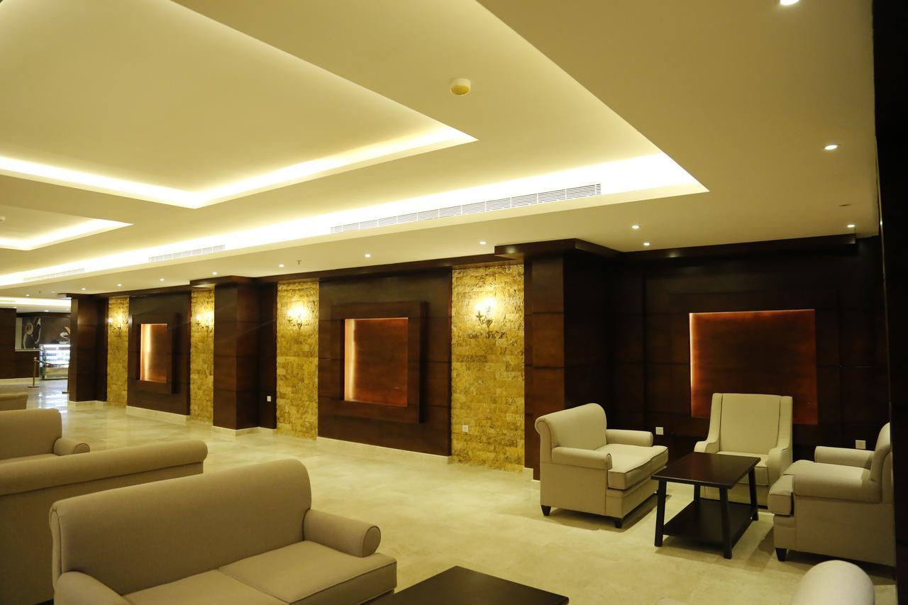 ריאד Flora Hotel Suite 2 فلورا2 للشقق المخدومة מראה חיצוני תמונה