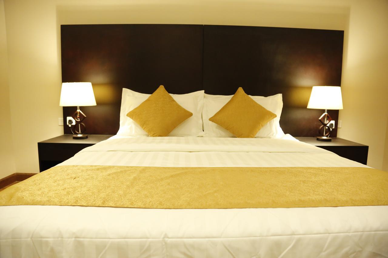 ריאד Flora Hotel Suite 2 فلورا2 للشقق المخدومة מראה חיצוני תמונה